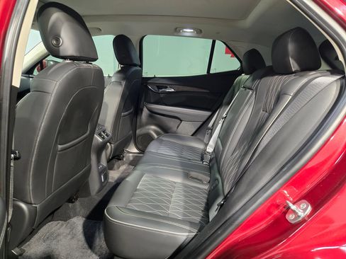 Used 2022 Buick Envision Avenir w/ Technology Package II FWD image 36