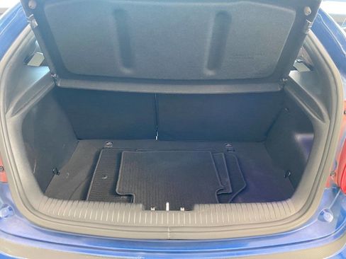 Used 2015 Hyundai Veloster Turbo FWD image 26