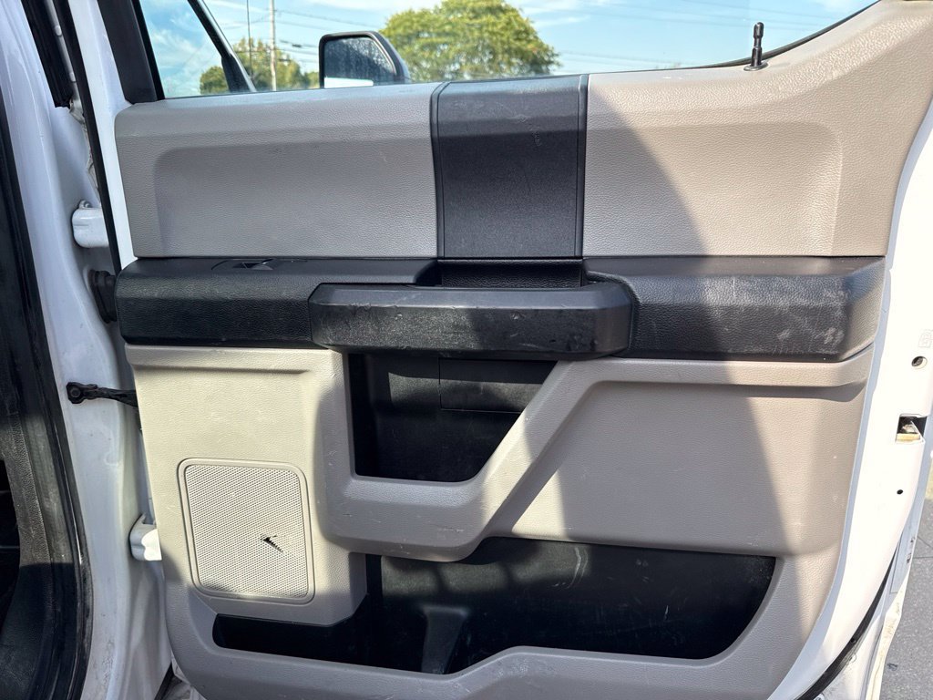 Used 2019 Ford F250 XL w/ Power Equipment Group AWD/4WD image 39