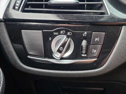 Used 2020 BMW 540i w/ Executive Package image 45