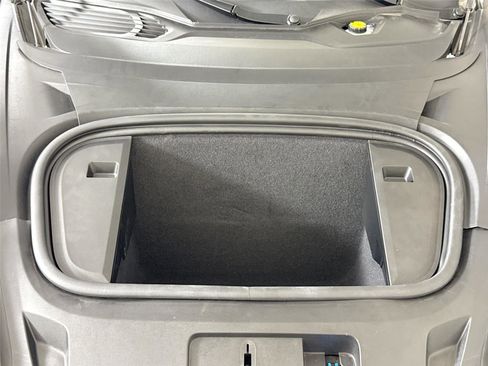 Used 2023 Porsche Taycan 4S image 35