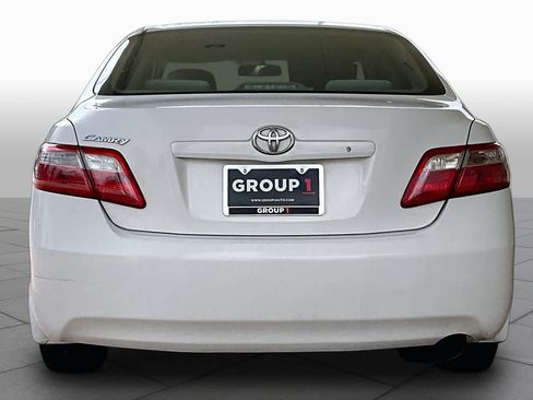 Used 2009 Toyota Camry FWD image 4