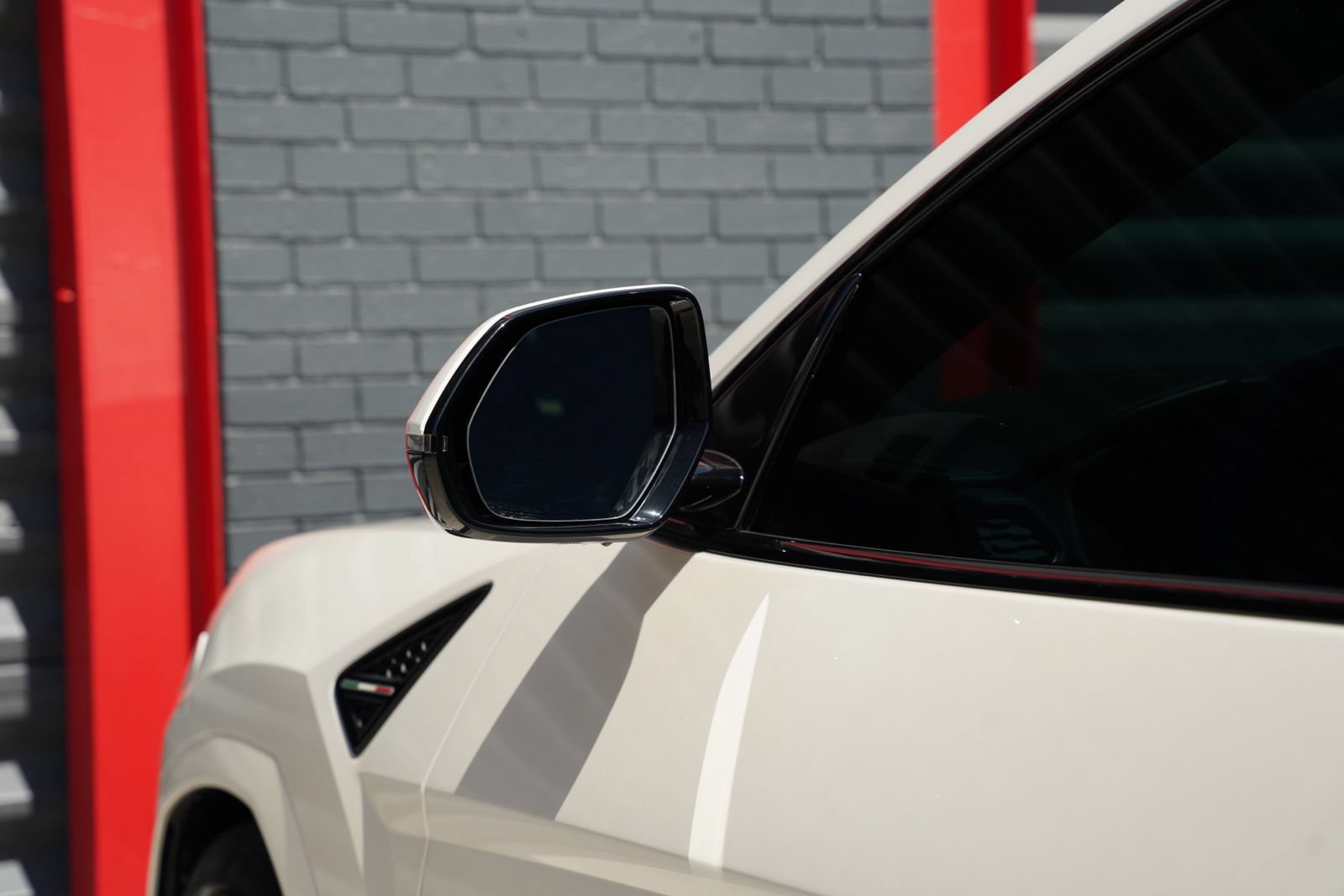 Used 2024 Lamborghini Urus S AWD/4WD image 18