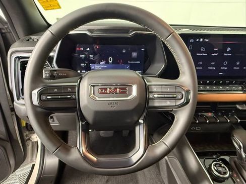 Used 2026 GMC Canyon AT4 image 25