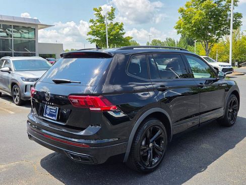 Used 2023 Volkswagen Tiguan SE R-Line FWD image 5