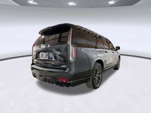 Certified 2024 Cadillac Escalade ESV V AWD/4WD image 7