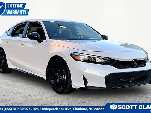 Used 2025 Honda Civic Sport image 1