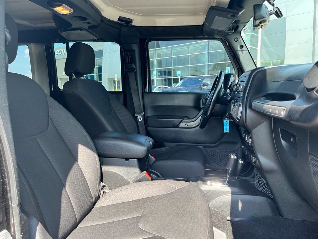 Used 2018 Jeep Wrangler Unlimited Sport S AWD/4WD image 7