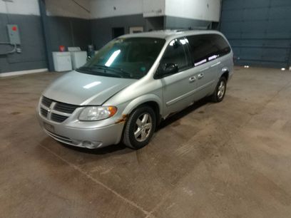 Used 2005 Dodge Grand Caravan SXT