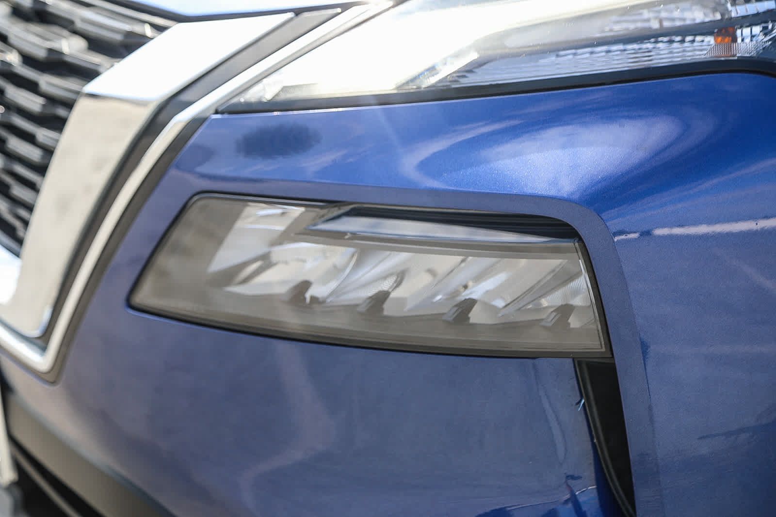 Used 2023 Nissan Rogue S FWD image 10