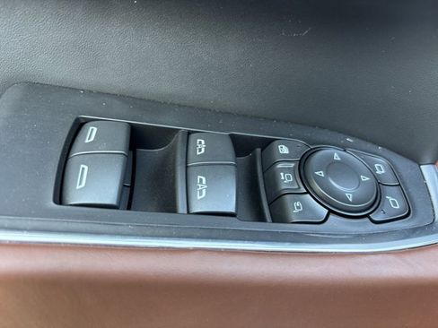 Used 2025 GMC Sierra 3500 Denali Ultimate image 28