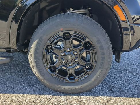 New 2025 Ford Ranger Lariat w/ FX4 Off-Road Package image 9