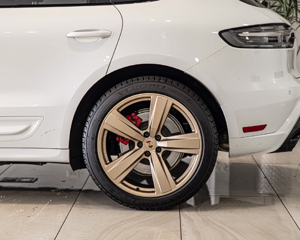 Used 2023 Porsche Macan GTS w/ Premium Package Plus AWD/4WD image 7