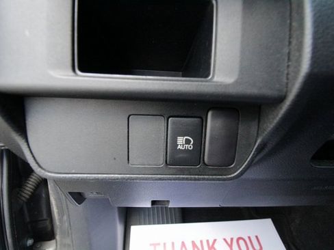 Used 2018 Toyota Tacoma SR5 image 18