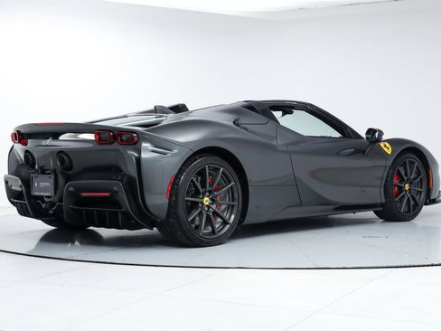 Used 2025 Ferrari SF90 Spider AWD/4WD image 3