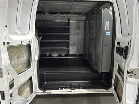 Used 2016 Chevrolet Express 2500 Work Van image 19