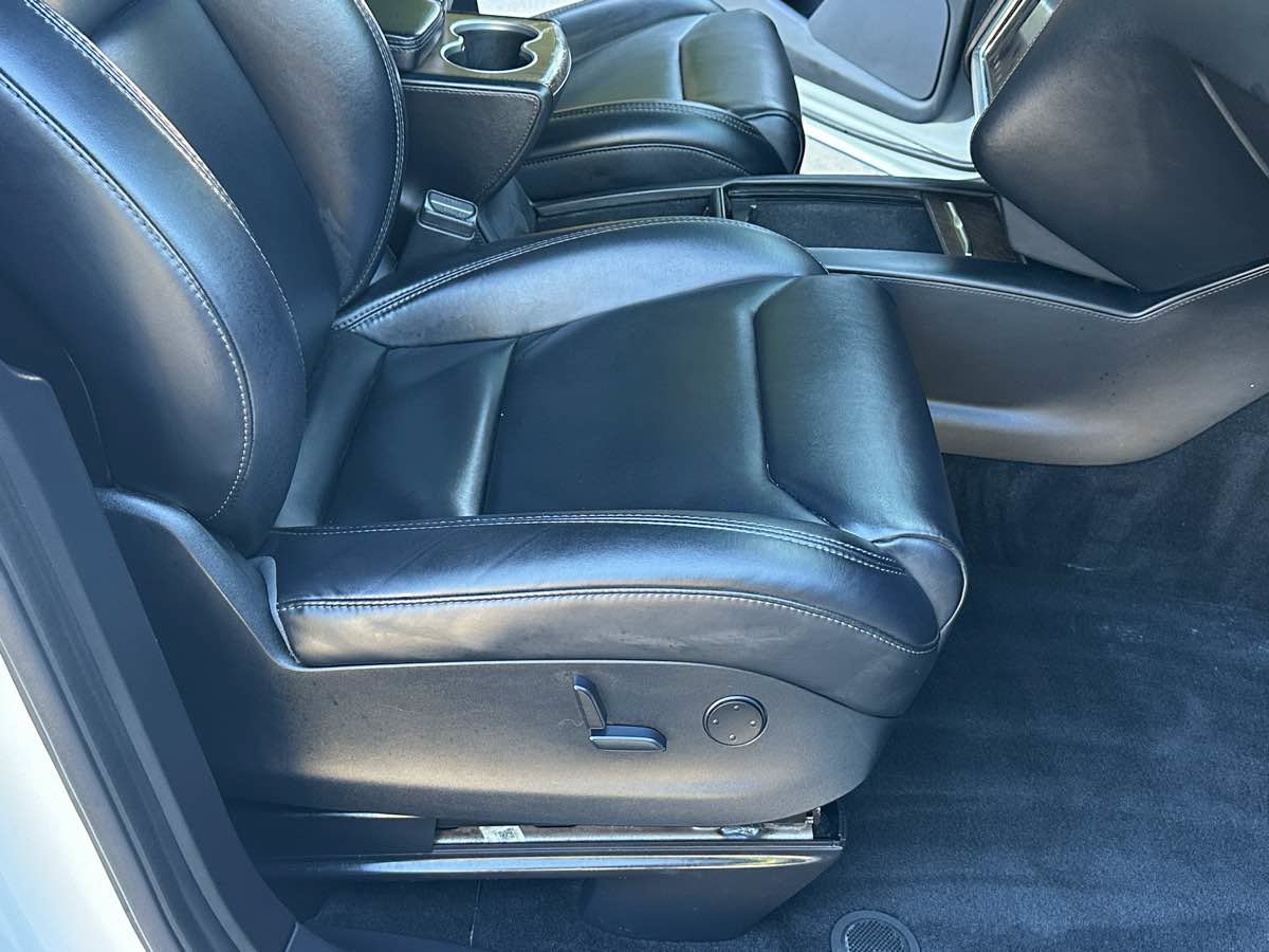 Used 2017 Tesla Model X 75D AWD/4WD image 20
