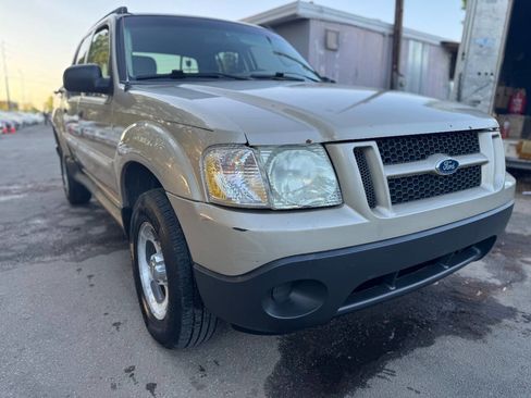 Used 2005 Ford Explorer Sport Trac XLT image 5