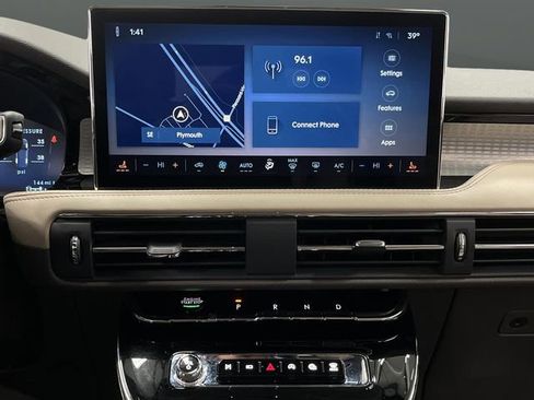 Used 2023 Lincoln Corsair AWD image 8