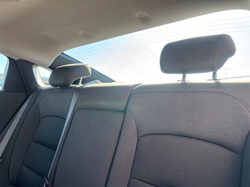 Certified 2023 Chevrolet Malibu LT image 31