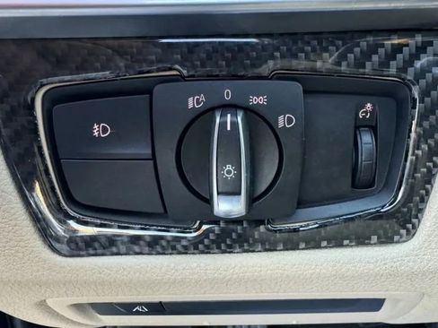 Used 2018 BMW 330i Sedan w/ Convenience Package image 43