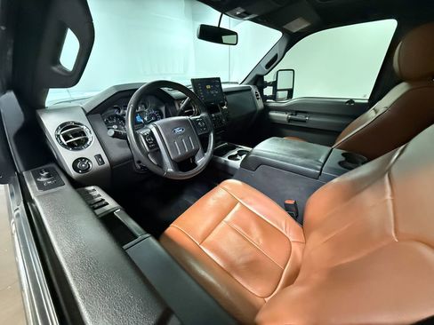 Used 2012 Ford F350 Lariat w/ Lariat Ultimate Pkg image 2