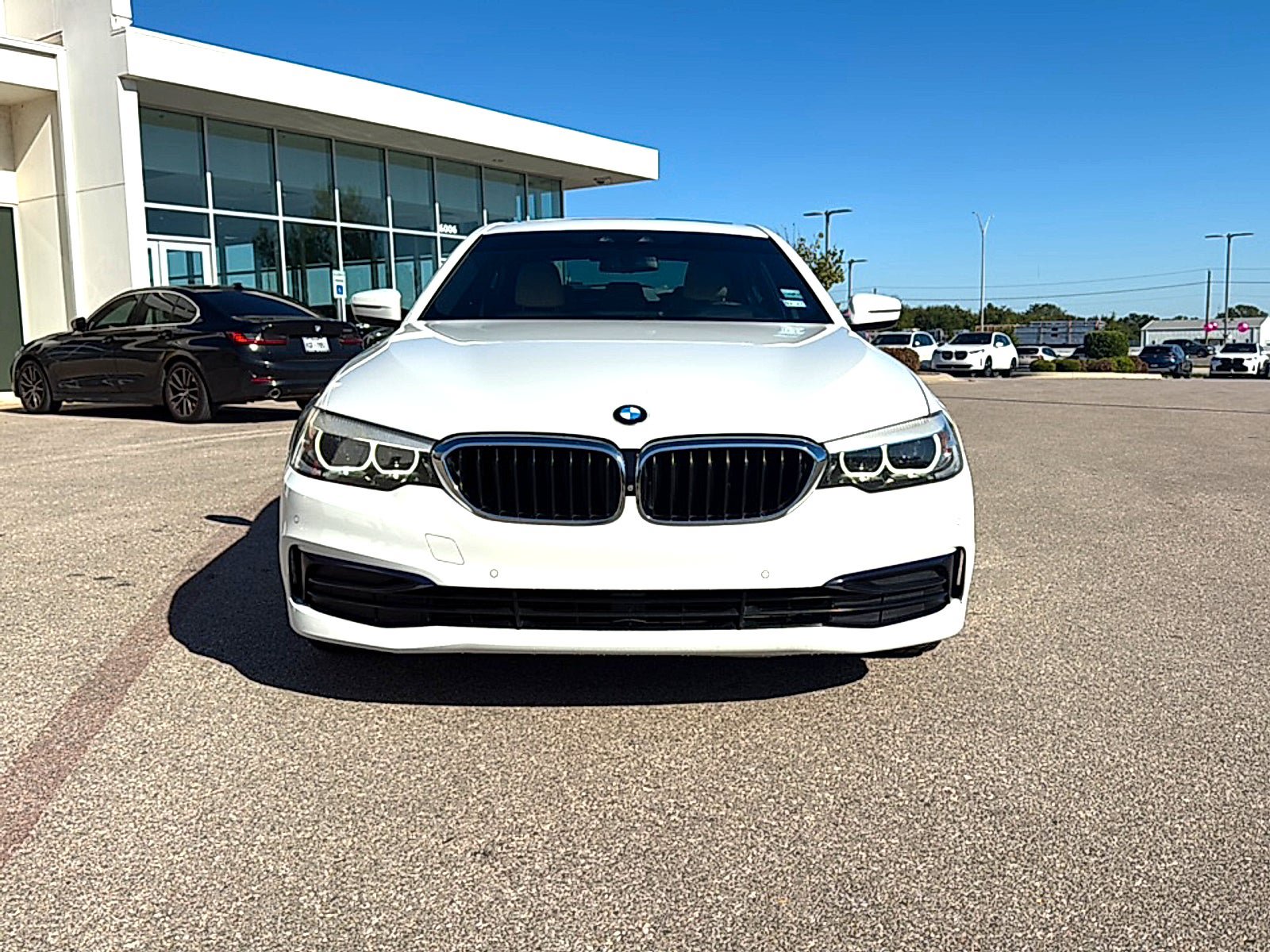 Used 2019 BMW 530i w/ Convenience Package RWD image 2