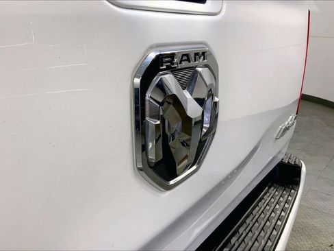 Used 2022 RAM 1500 Big Horn AWD/4WD image 29