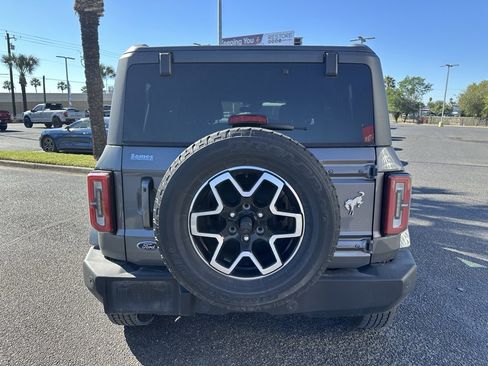 Used 2023 Ford Bronco Outer Banks image 5