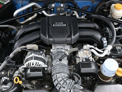 Used 2022 Toyota GR86 Premium w/ ALL Weather Mat Package (TMS) image 39