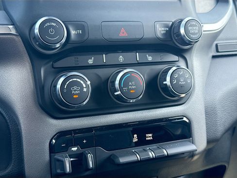 Used 2024 RAM 1500 Big Horn AWD/4WD image 29