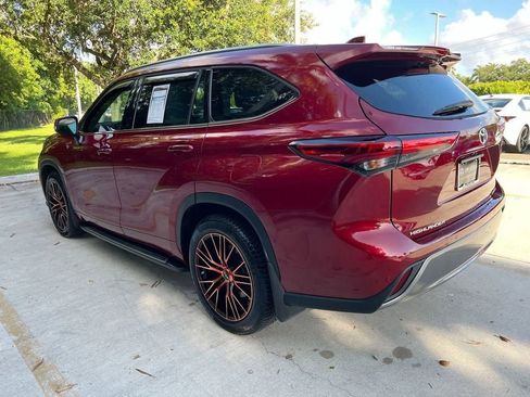 Used 2020 Toyota Highlander Limited FWD image 5