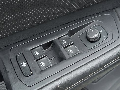 Certified 2025 Volkswagen Atlas SE AWD/4WD image 19