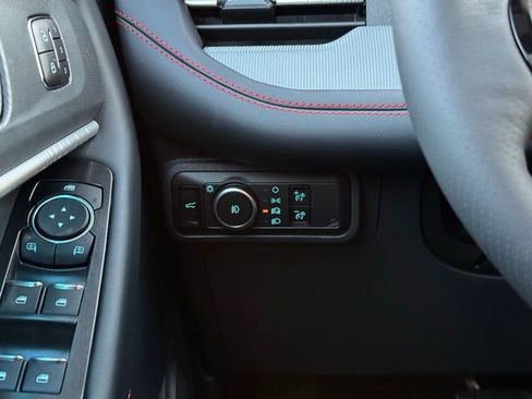 New 2026 Ford Explorer ST-Line w/ ST-Line Street Pack image 32