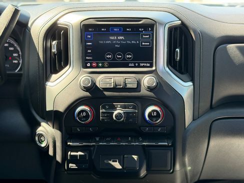 Used 2023 Chevrolet Silverado 2500 LT w/ Convenience Package AWD/4WD image 12