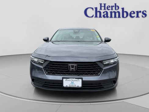 Used 2024 Honda Accord EX image 2