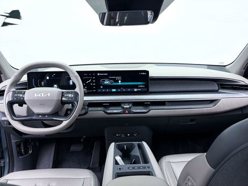 Used 2024 Kia EV9 Wind image 33