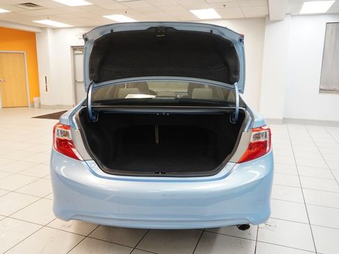 Used 2012 Toyota Camry XLE FWD image 10