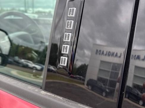 Used 2024 Ford F350 Lariat w/ Lariat Ultimate Package AWD/4WD image 15