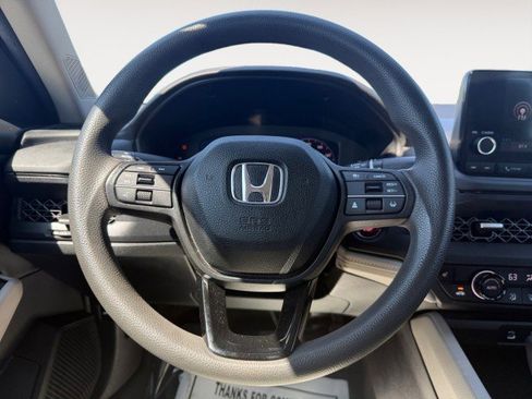 Used 2023 Honda Accord EX image 10