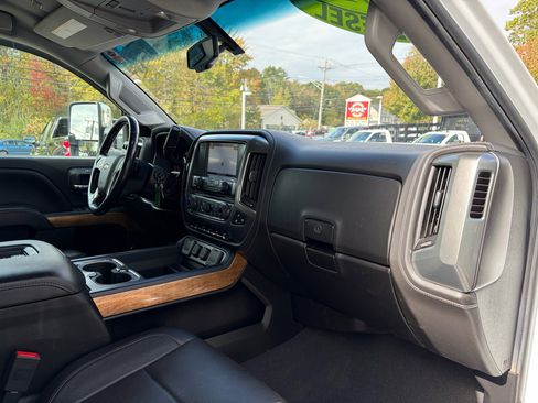 Used 2019 Chevrolet Silverado 2500 LTZ w/ Duramax Plus Package image 55
