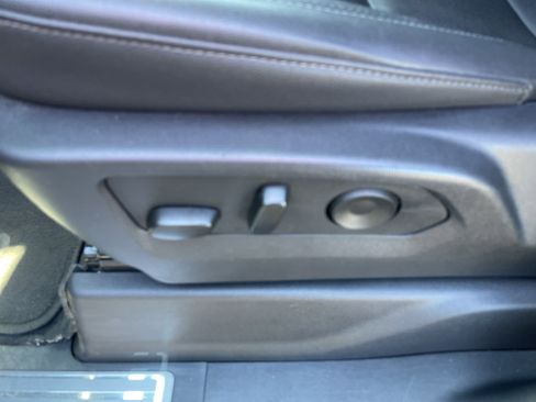 Used 2025 GMC Sierra 1500 SLT RWD image 19
