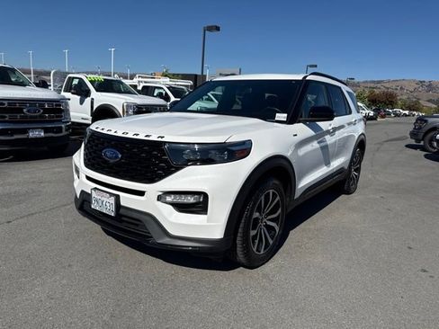 Certified 2024 Ford Explorer ST-Line w/ Class IV Trailer Tow Package AWD/4WD image 1