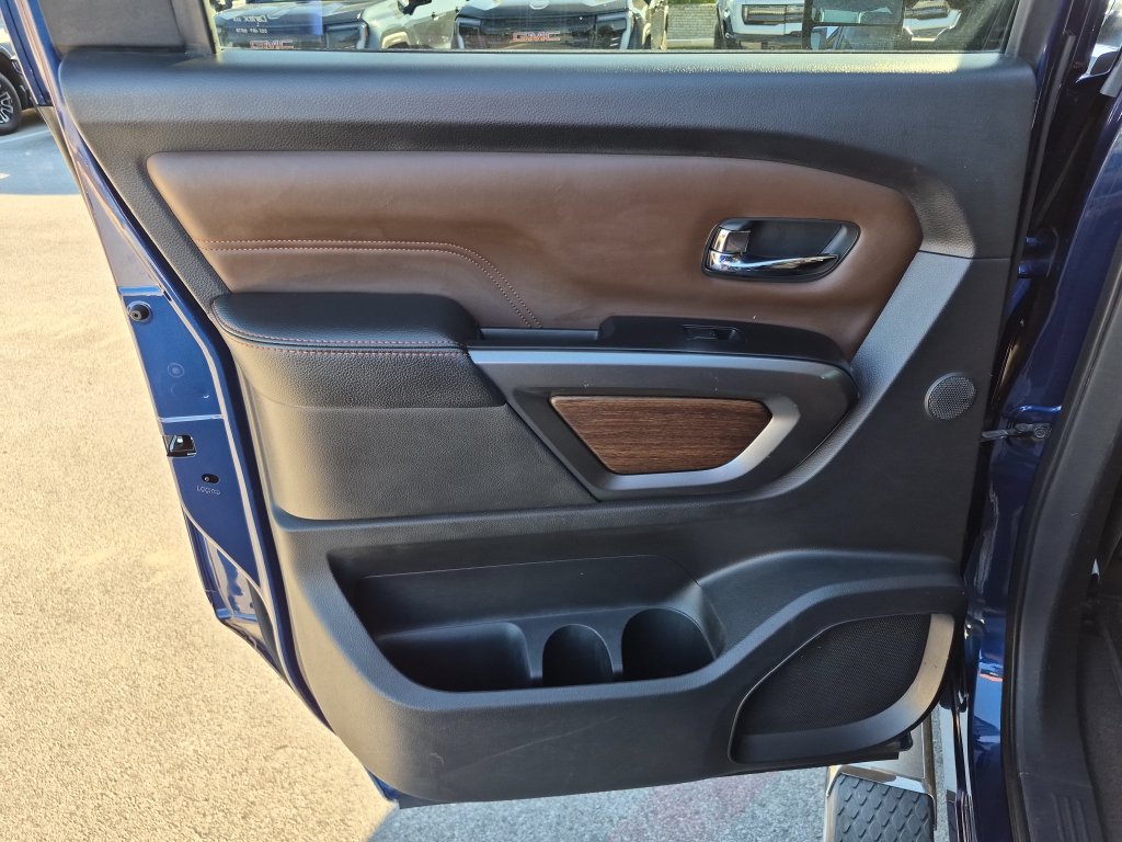 Used 2016 Nissan Titan Platinum Reserve RWD image 30