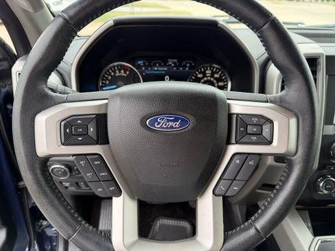 Used 2018 Ford F150 Lariat image 14