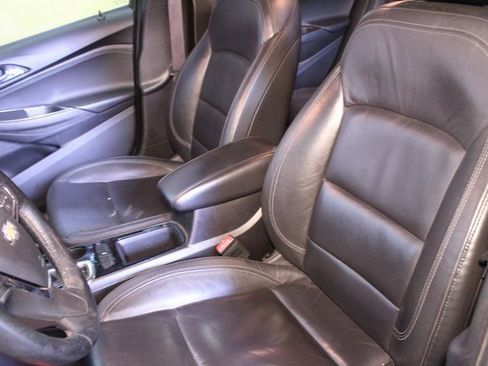 Used 2017 Chevrolet Cruze Premier image 14