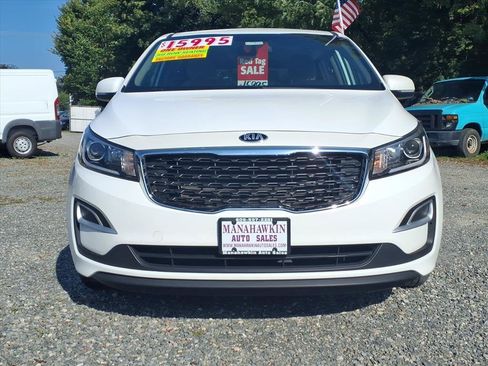 Used 2019 Kia Sedona L image 6
