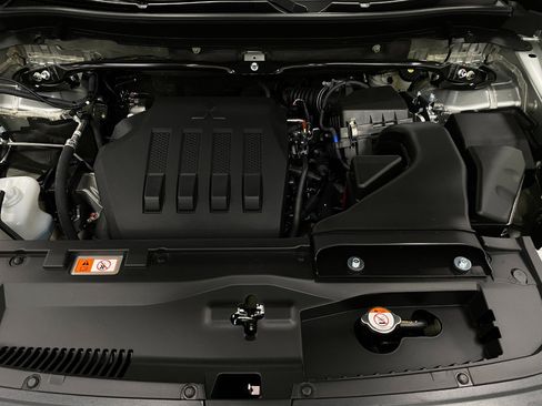 New 2026 Mitsubishi Eclipse Cross LE image 10