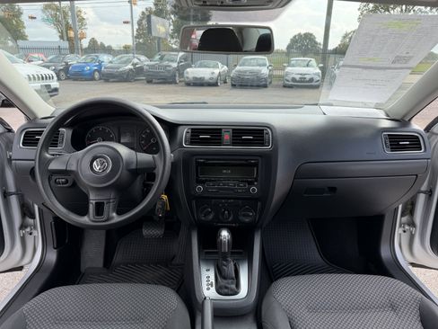 Used 2012 Volkswagen Jetta S image 15