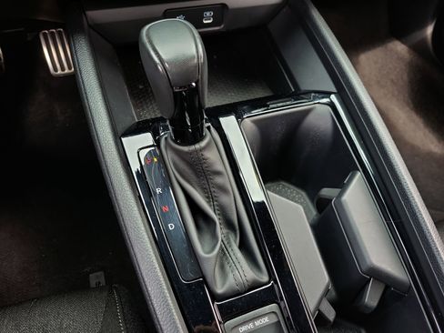 Used 2024 Honda Accord Sport image 25